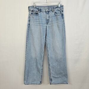 American Eagle Strigid Stove Pipe Jeans Women's 8 Regular Light Wash Fray Hem